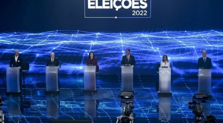 Bolsonaro repete machismo, misoginia e falta de respeito a mulheres jornalistas em debate da Band