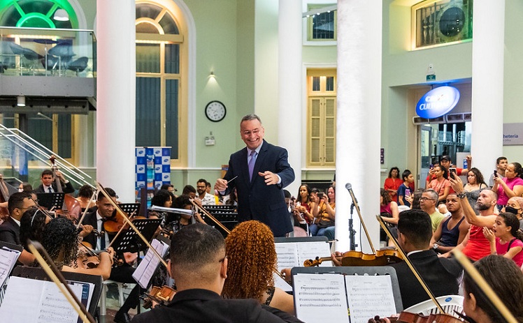  Orquestra Criança Cidadã faz o último concerto do ano na Caixa Cultural com clássicos natalinos